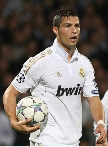 中超比赛精彩回放：上海海港绝杀山东,（中超集锦：上海海港补时绝杀山东）