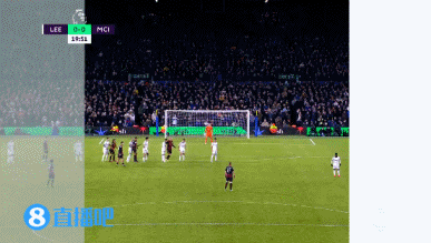 赵鹏：邵佳一人品很不错且性价比高，不行再归化两三个外援（赵鹏称邵佳一人品佳、性价比高，必要时再归化两三名外援）