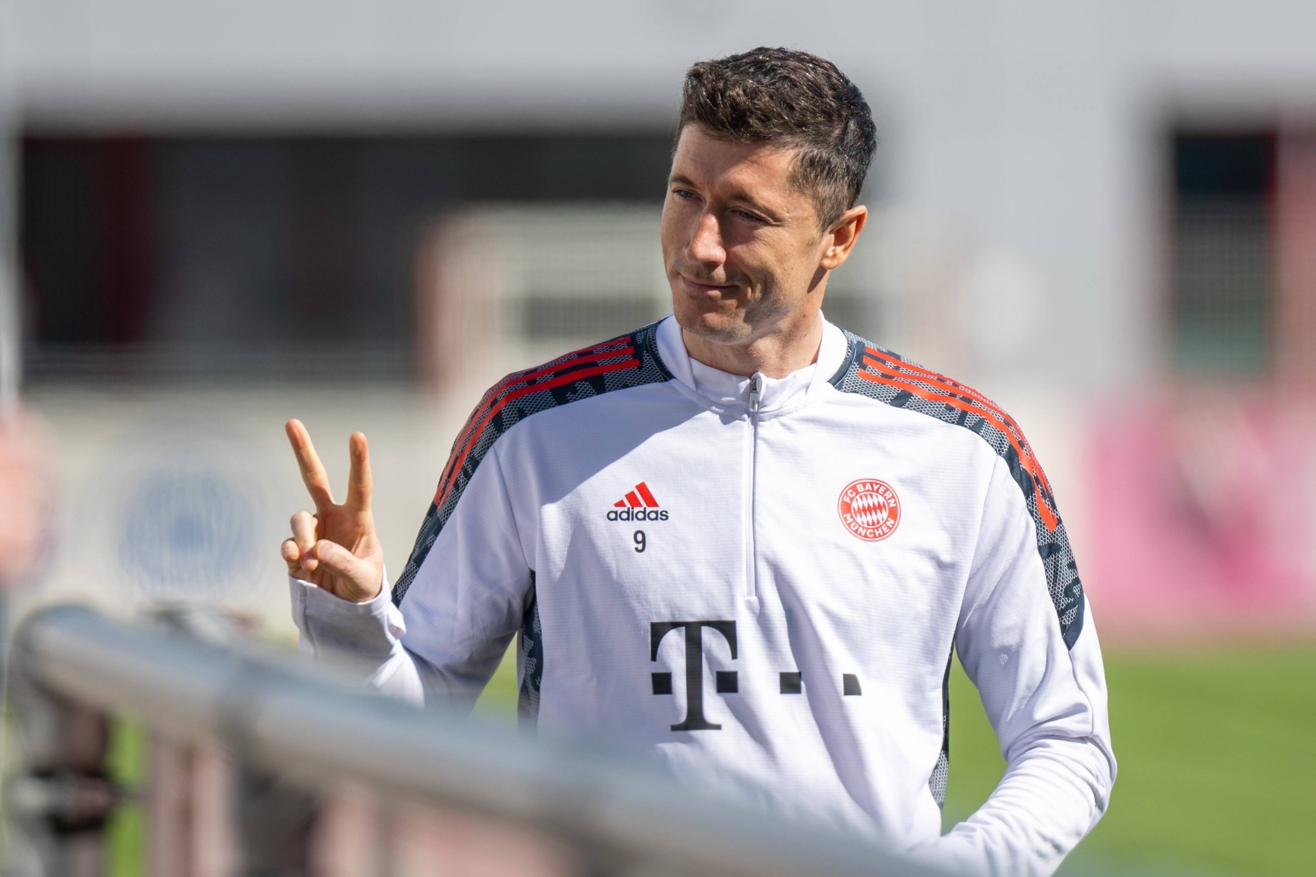 巴萨近20场主场对德国球队16胜，法鹰近6次客战西班牙球队4胜（巴萨主场近20战德国球队取16胜，法鹰近6次客战西班牙球队赢4场）