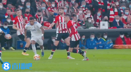 皇马齐达内战术显效4-0取胜塞尔塔（齐达内战术奏效 皇马4-0横扫塞尔塔）