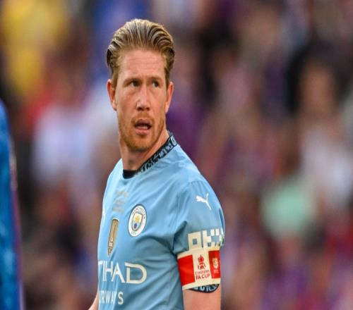 从前的对手再度相遇，博格巴与萨内欧冠相遇赛后寒暄（昔日对手再相逢：博格巴与萨内欧冠赛后寒暄）