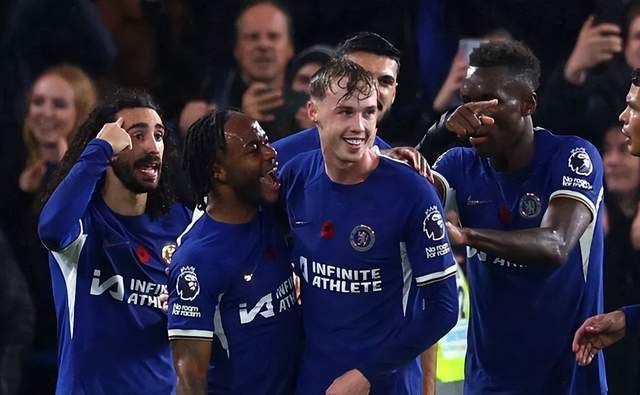 日媒：远藤航、久保建英等人在球场训练，镰田大地因疲劳单练（日媒：远藤航、久保建英等合练，镰田大地因疲劳单独训练）